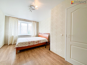 Kangelaste prospekt 42, Pähklimäe, Narva, Ida-Virumaa (4 foto / 10)