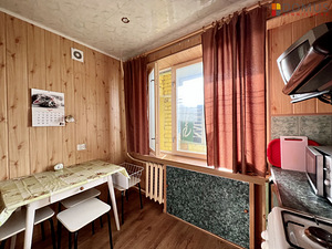 Kangelaste prospekt 10b, Pähklimäe, Narva, Ida-Virumaa (3 foto / 10)