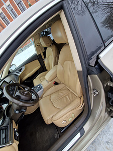 Audi A7 (12 foto / 13)