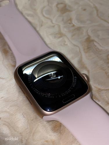 Apple Watch 5 44 мм (фото #2)