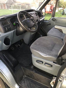 Продам Ford Transit 350L VAN (5 фото из 5)