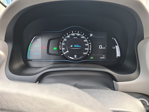 Hyundai Ioniq 1.6 77kW hübriid (bensiin / elekter) 2018 (12 foto / 15)