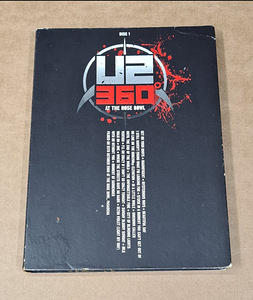 U2: 360 Rose Bowl CD (3 foto / 3)