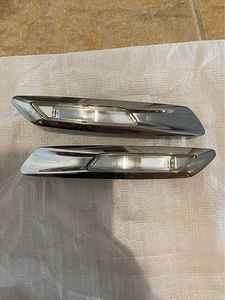 BMW F10 F11 Original Suunatuli Külje suunatuli (1 foto / 3)