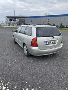 Toyota Corolla 1.6 81kw (2 foto / 5)