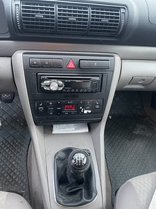 Audi a4 1.6 74kw (5 foto / 6)