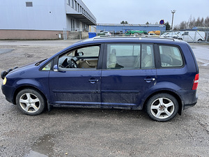 Volkswagen Touran 1.9 77kw (6 фото из 8)