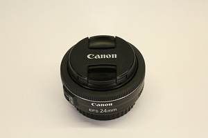 Canon EF-S 24mm f/2.8 STM (2 foto / 3)