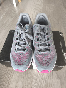 Adidas р.38 (3 фото из 3)