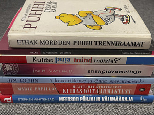 Продаются разные книги (3 фото из 10)