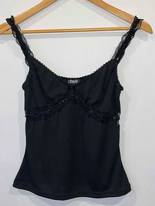 Кружевная блузка D&G, камешки на спине