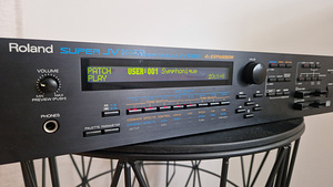 Müüa ROLAND JV-1080 (1 foto / 2)