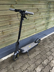 Электрический самокат Segway Ninebot KickScooter Max G30 (4 фото из 5)