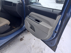 Jeep Compass 2.4 2007 atm (13 foto / 15)