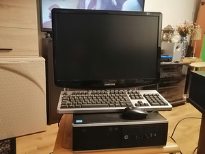 22-дюймовый монитор HP 6200 Pro (1 фото из 4)