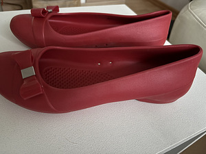 Crocs kingad suurus 7W ehk nr 38 (1 foto / 3)