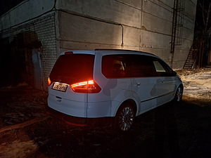 Ford galaxy 2.0 120kw diesel (8 foto / 8)