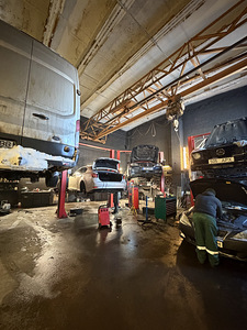 Autolukksepp / automehaanik / automehaanik (7 foto / 7)