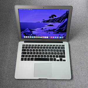 MacBook Air 2014 13" - Core i5 1.4GHz / 4GB / 128GB SSD (1 foto / 2)