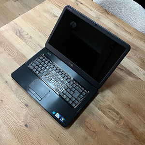 Dell Inspiron 15 N5050 (2 foto / 4)