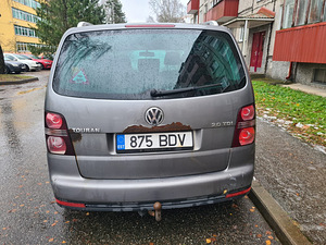 VW Touran (2 foto / 15)