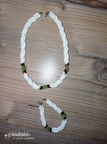 Korallkäevõru ja -helmed