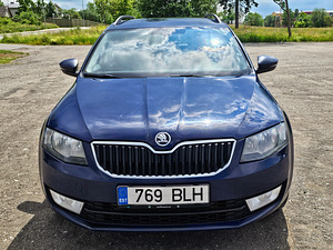 Skoda Octavia Ambition 4x4 2.0 110kW (2 foto / 13)