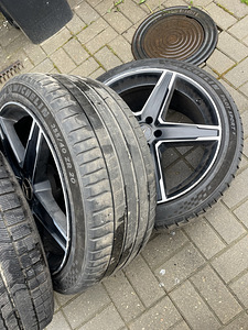 5x112 R20 rehvidega (4 foto / 4)