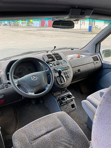 Мерседес в 220cdi (5 фото из 6)