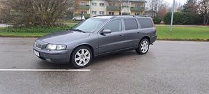 VOLVO V70 D5 2.4 120kw (1 foto / 7)