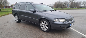 VOLVO V70 D5 2.4 120kw (4 foto / 7)