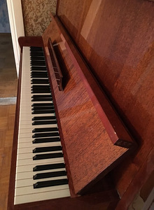 Pianiino (3 foto / 3)