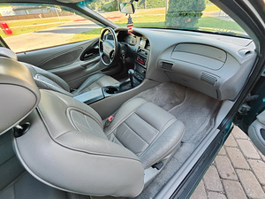 Ford Thunderbird 4.6 V8 (6 foto / 12)