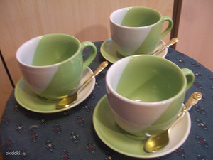 Kohvitasside komplekt, 3 tk (1 foto / 2)