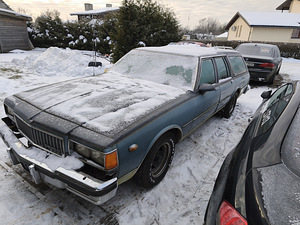 Продается Chevrolet Caprice Classic STW (2 фото из 7)