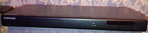 HP monitor. Samsung monitor. Samsung DVD. (5 foto / 5)