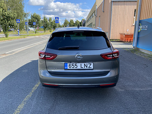 Opel Insignia (7 foto / 13)
