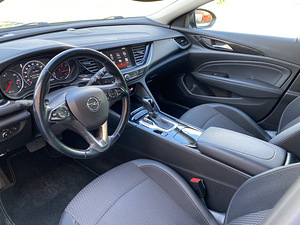 Opel Insignia (12 foto / 13)