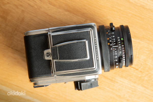 Hasselblad 500 C/M keskformaatkaamera + Planar 80mm F2.8 (foto #7)
