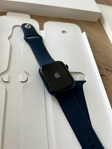 Apple Watch Series 6 44mm Aluminium Blue (2 foto / 9)