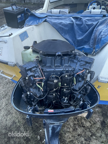 Лодочный двигатель Yamaha 115 л.с., 2-тактный. (фото #4)