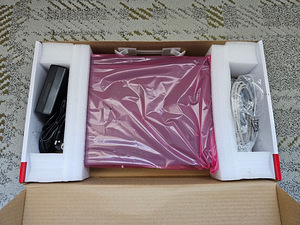 Видеорегистратор Hikvision DS-7604NI-K1/4P (2 фото из 2)