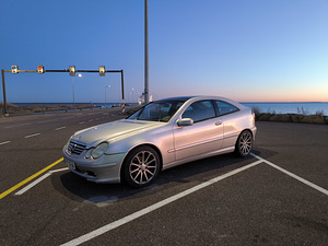 Mercedes Benz sportcoupe c220 105 kW 6-manuaal (1 foto / 9)