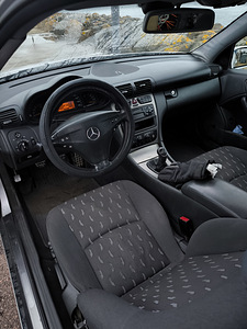 Mercedes Benz sportcoupe c220 105 kW 6-manuaal (6 foto / 9)