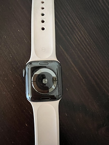 Apple Watch 5 38mm (3 foto / 5)