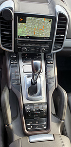 Porsche Cayenne (7 foto / 7)