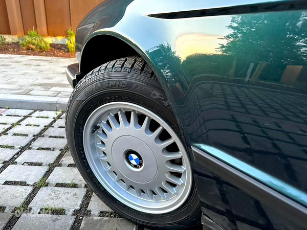 BMW E34 (foto #1)