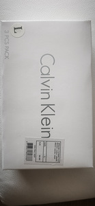 Комплект женского белья Calvin Klein (9 фото из 9)