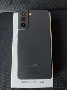 Samsung S21 FE (1 фото из 3)