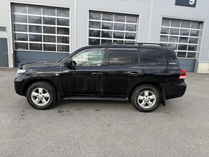 Land cruiser 200 (5 foto / 10)